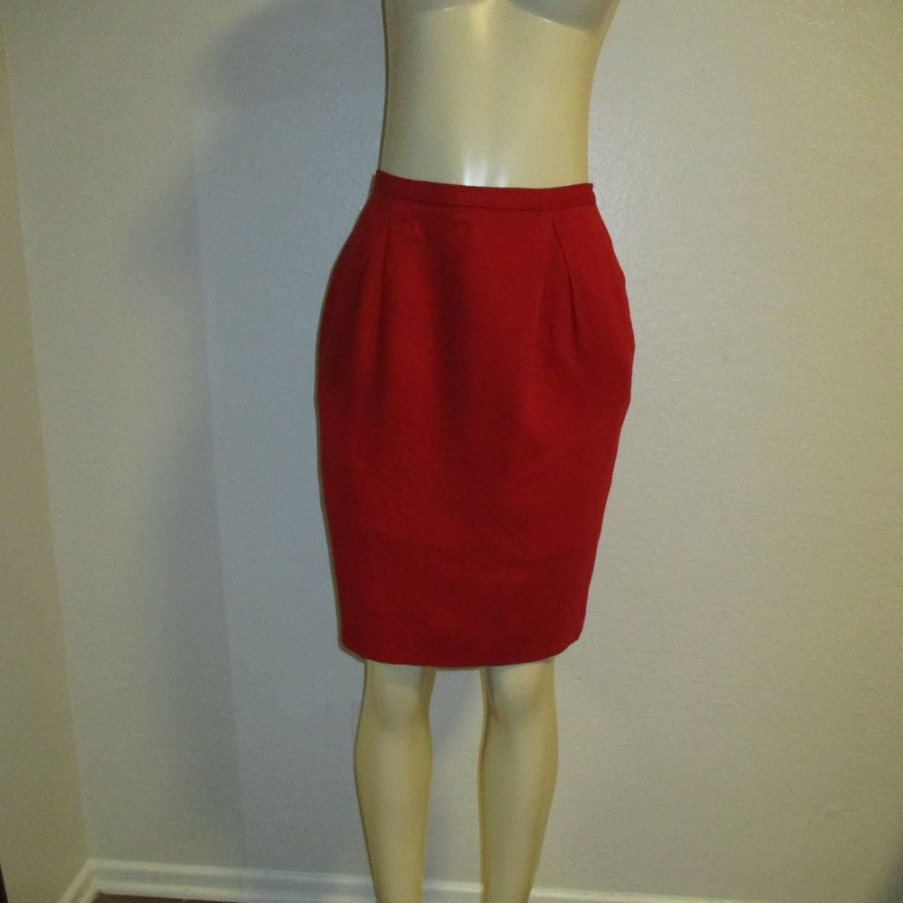 Dana Buchman Red Small 6 Wool Skirt -- Final Price